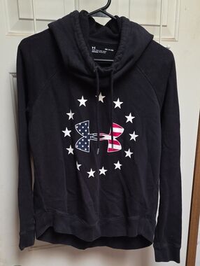 Under Armour Black Women's Pullover Hoodie with American Flag Logo